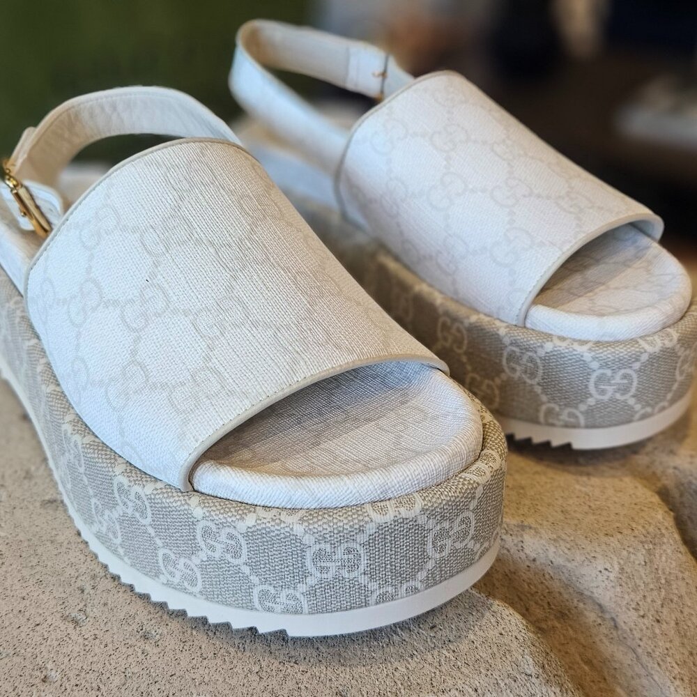 Gucci GG Platform Sandal 701153 96G60 - 9061 White Beige Canvas Size 36 …